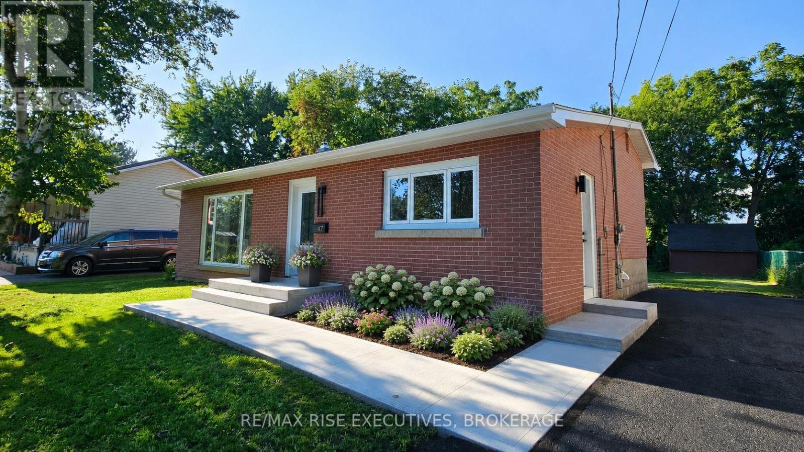47 Henry Crescent, Loyalist, Ontario