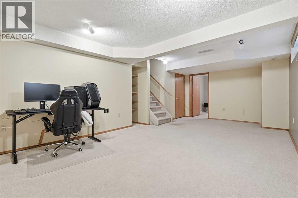 515 Macewan Drive Nw, Calgary, Alberta  T3K 3W5 - Photo 38 - A2329135