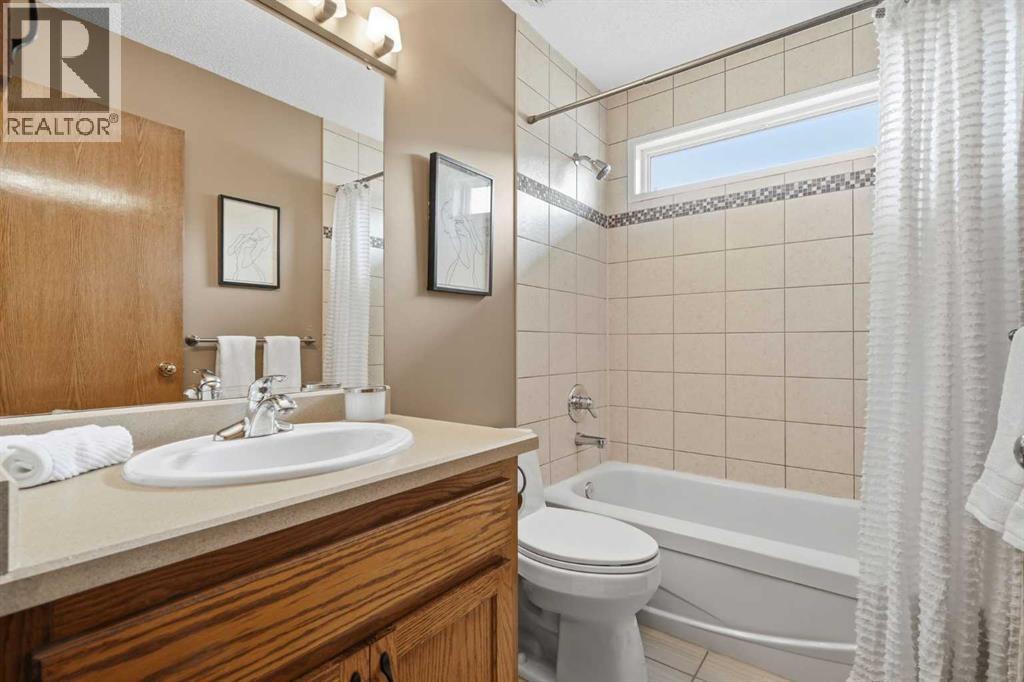 515 Macewan Drive Nw, Calgary, Alberta  T3K 3W5 - Photo 31 - A2329135