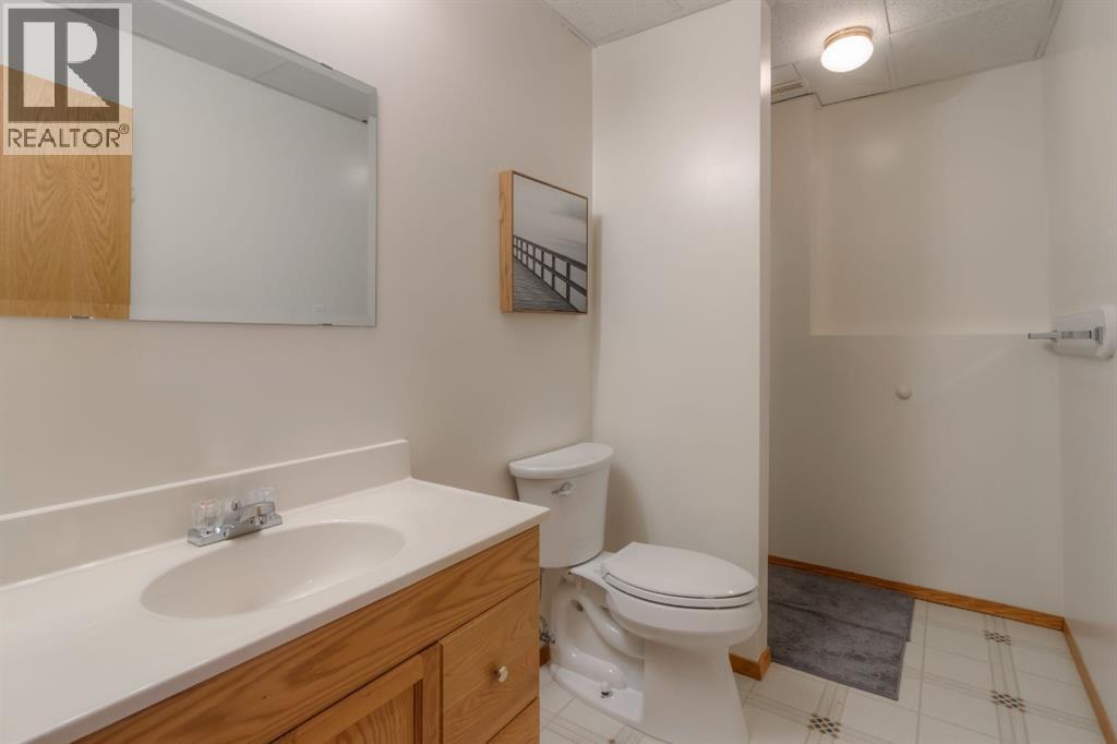 1404 16 Avenue S, Lethbridge, Alberta  T1K 0Y5 - Photo 36 - A2338228