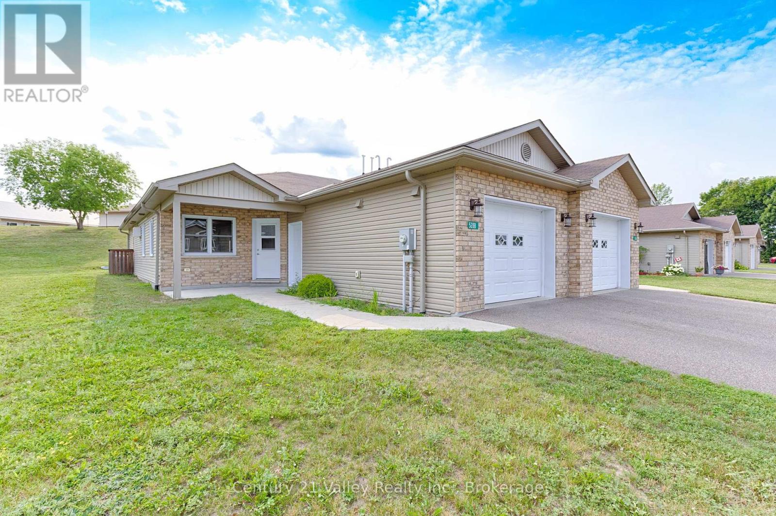 528b Wellington Street, Bonnechere Valley, Ontario