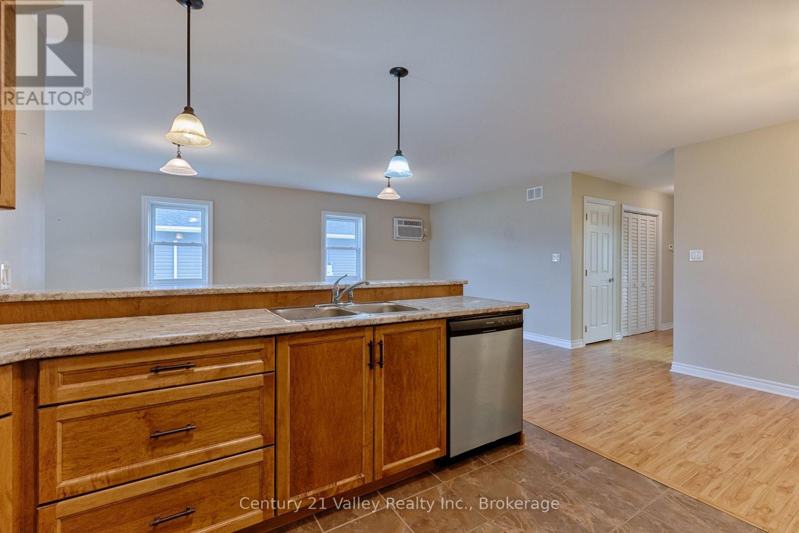 528b Wellington Street, Bonnechere Valley, Ontario  K0J 1T0 - Photo 12 - X13711016