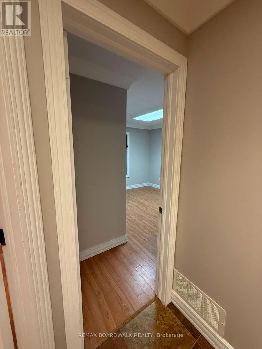 921 Notre Dame Street, Russell, Ontario  K0A 1W0 - Photo 12 - X13711042