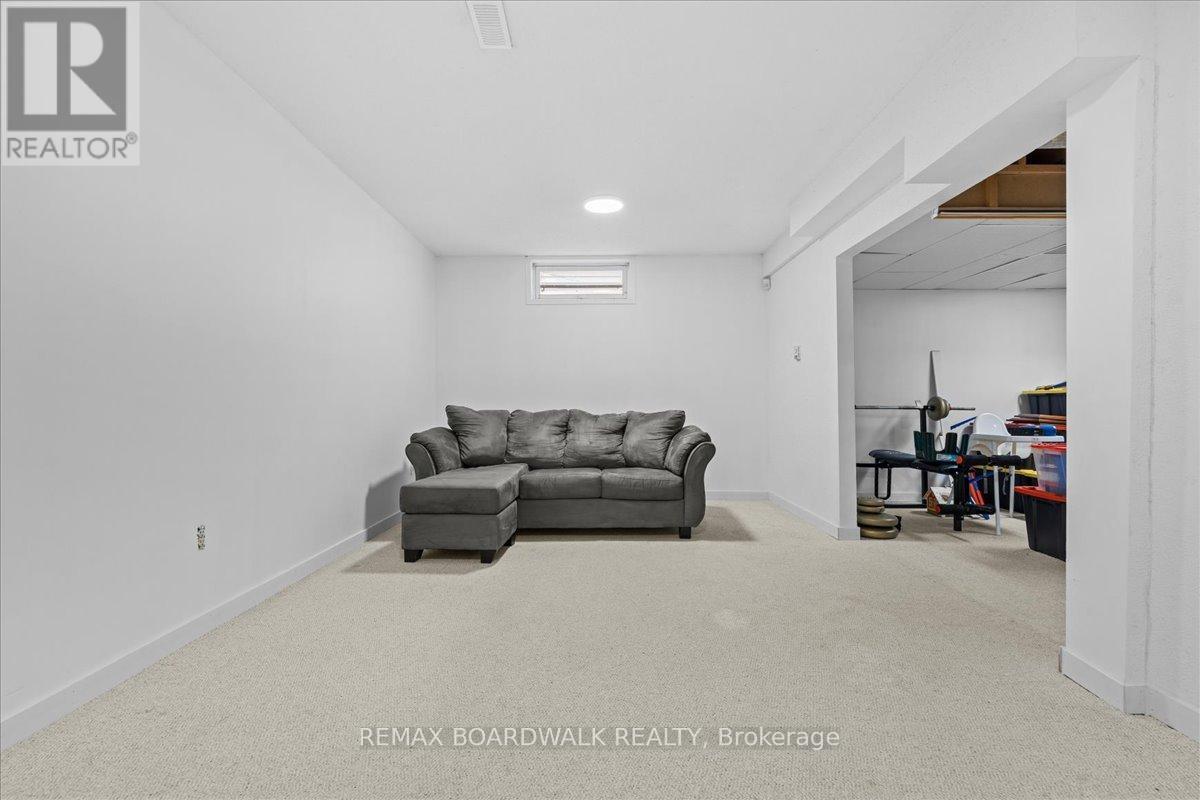 6584 Legault Street, Ottawa, Ontario  K1C 2Z1 - Photo 33 - X13711164
