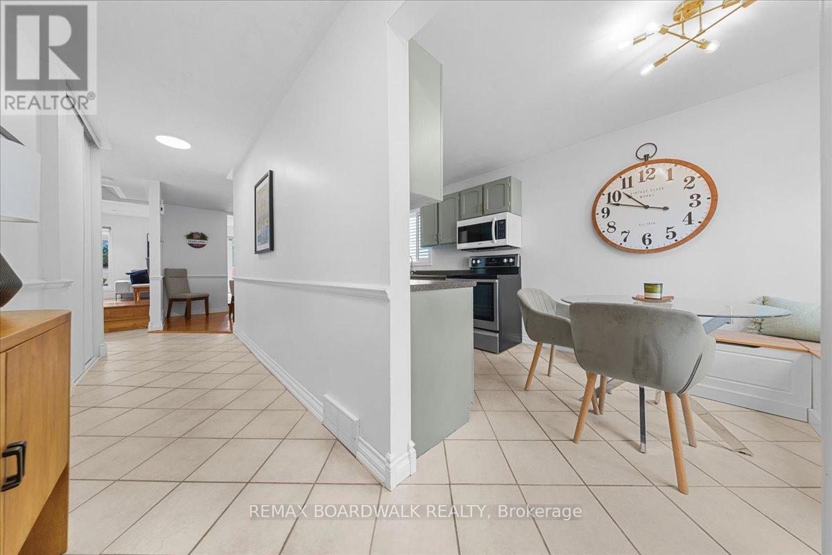 6584 Legault Street, Ottawa, Ontario  K1C 2Z1 - Photo 4 - X13711164