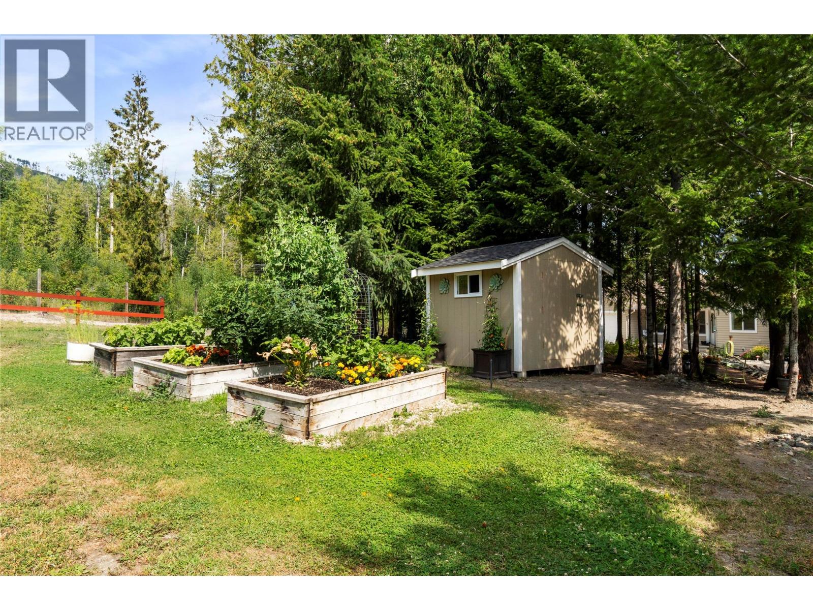 1406 Huckleberry Drive, Sorrento, British Columbia  V0E 2W1 - Photo 41 - 10395158