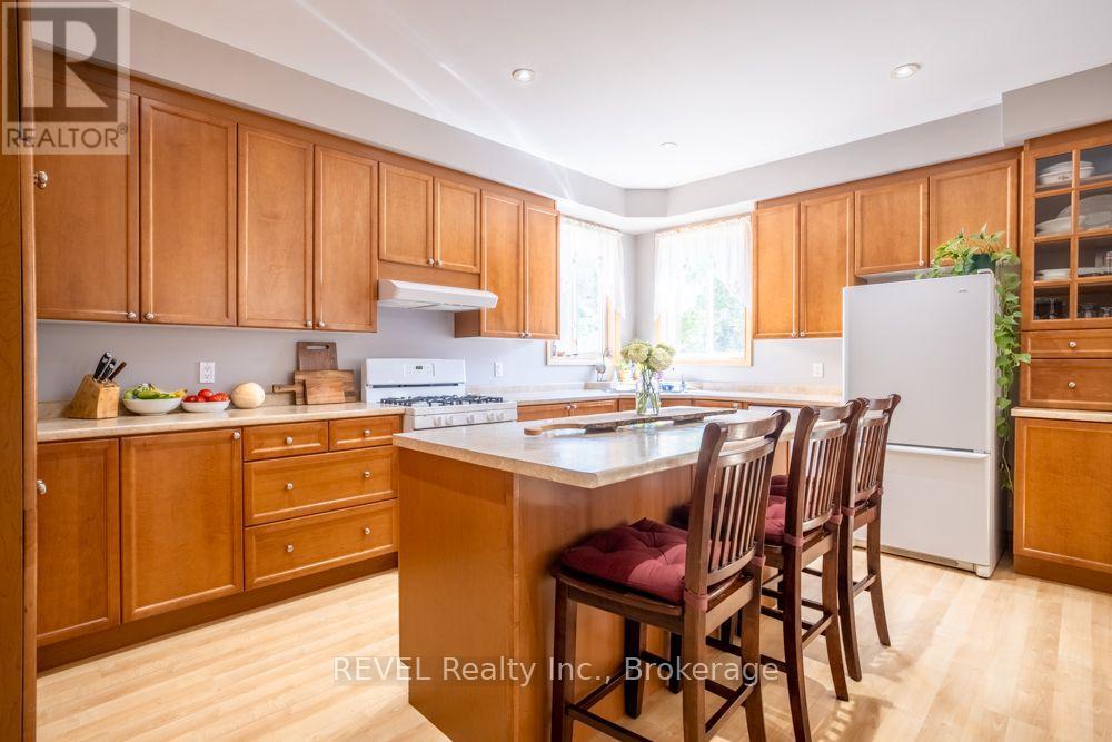 3305 Hyman Avenue, Fort Erie, Ontario  L0S 1N0 - Photo 15 - X13711050