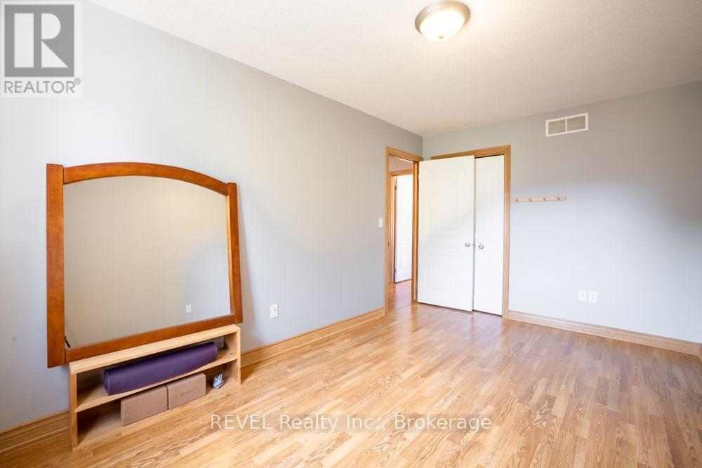 3305 Hyman Avenue, Fort Erie, Ontario  L0S 1N0 - Photo 33 - X13711050