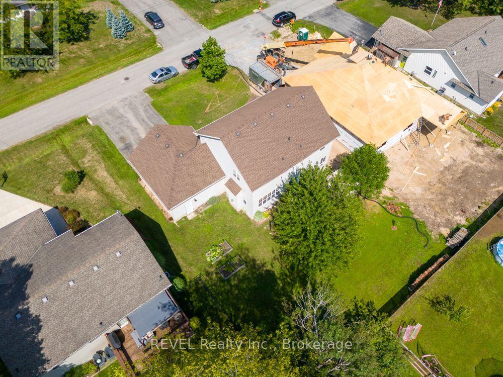 3305 Hyman Avenue, Fort Erie, Ontario  L0S 1N0 - Photo 46 - X13711050