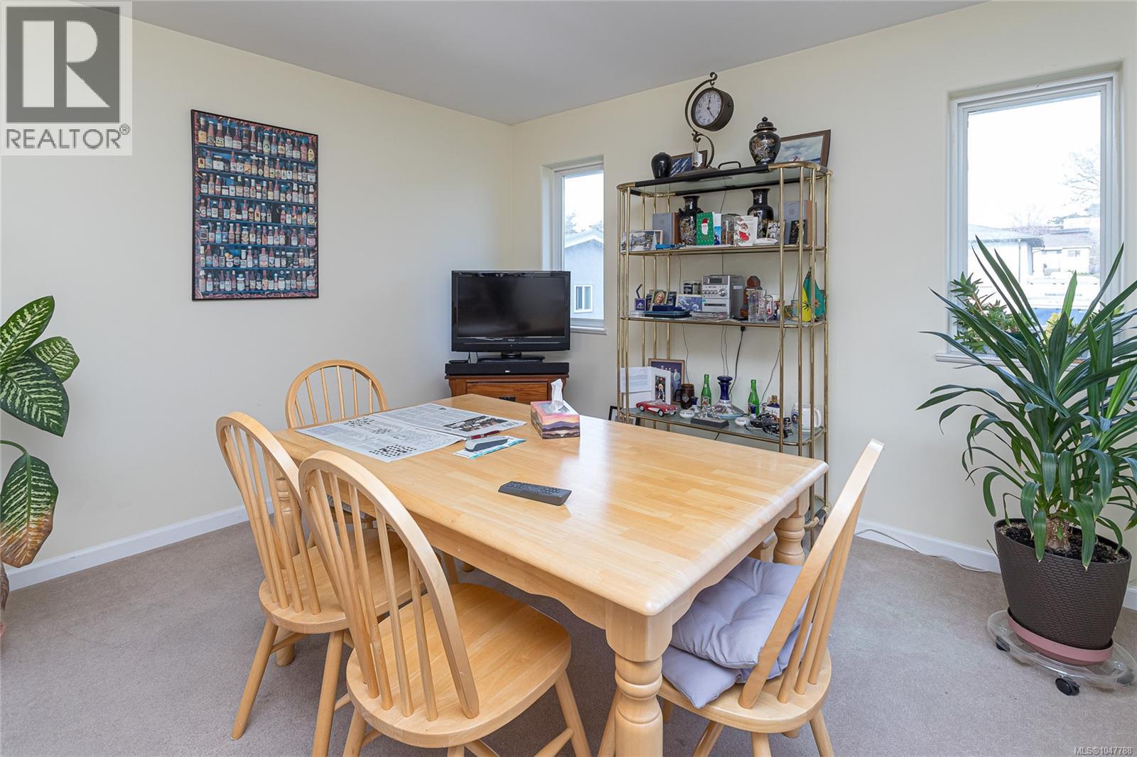 485 Sturdee St, Esquimalt, British Columbia  V9A 6R2 - Photo 6 - 1047788