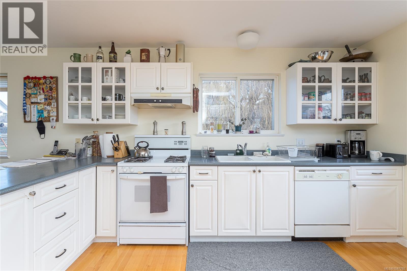 485 Sturdee St, Esquimalt, British Columbia  V9A 6R2 - Photo 8 - 1047788