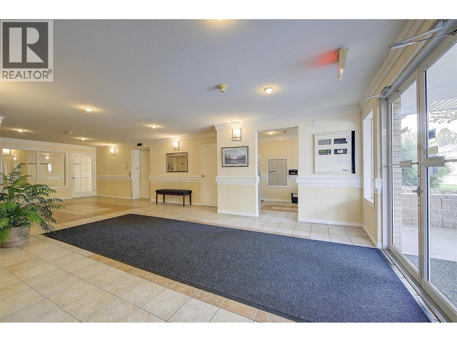 315 Whitman Road Unit# 210, Kelowna, British Columbia  V1V 2J4 - Photo 4 - 10398448