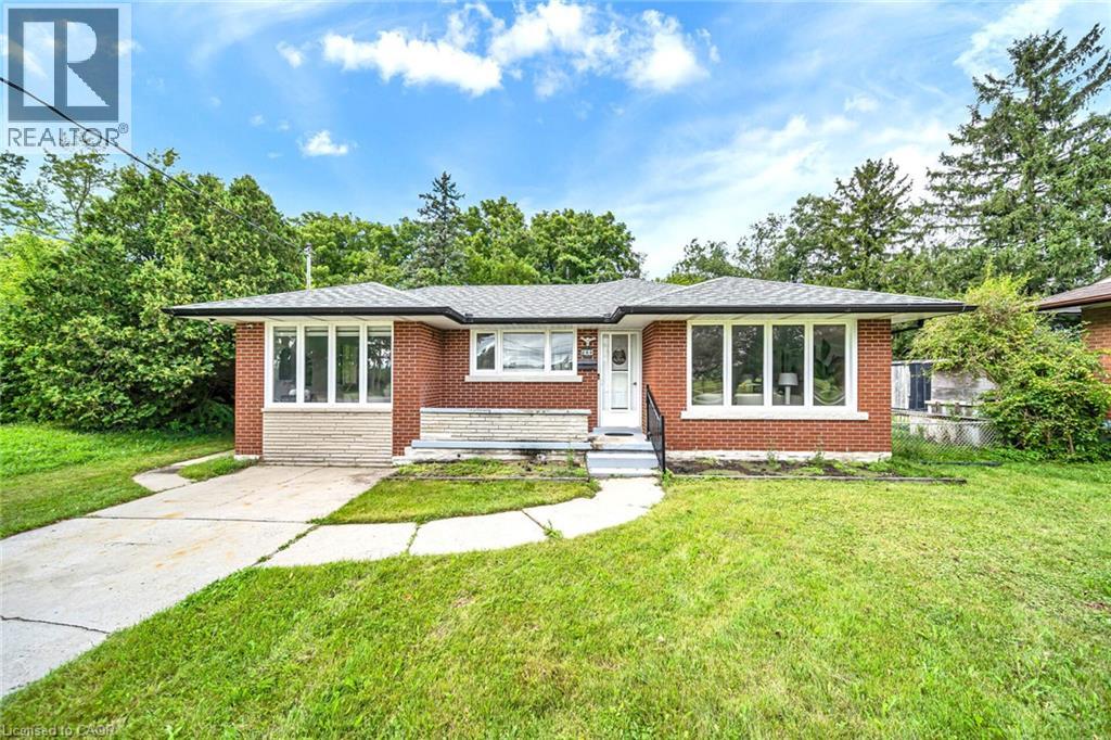 284 CEDAR Crescent, Cambridge, Ontario