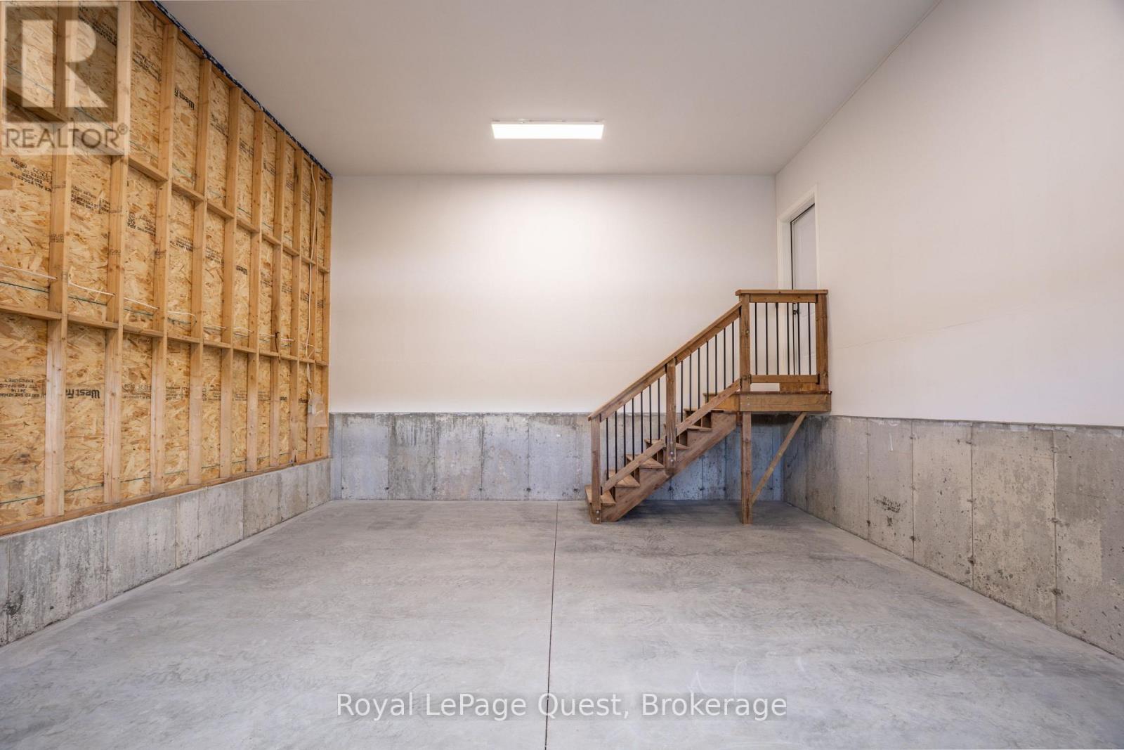57 West Road W, Huntsville, Ontario  P1H 1L4 - Photo 33 - X13711074