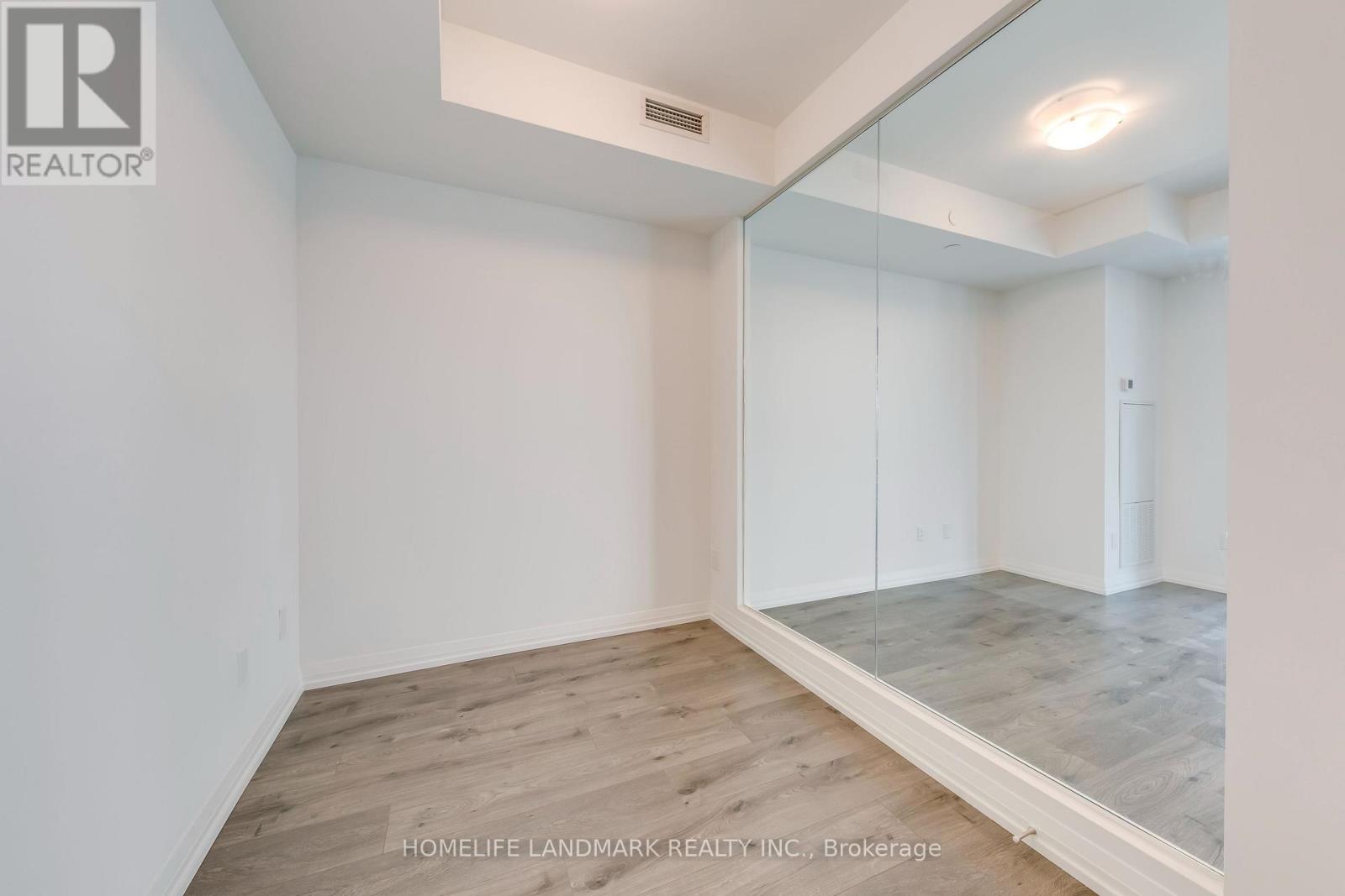 2411 - 8 Widmer Street, Toronto, Ontario  M5V 0W6 - Photo 15 - C13711008