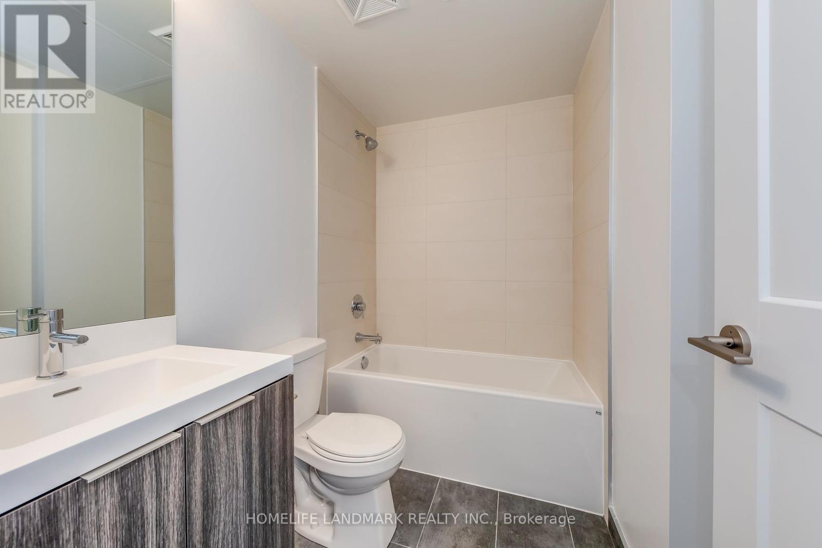 2411 - 8 Widmer Street, Toronto, Ontario  M5V 0W6 - Photo 16 - C13711008
