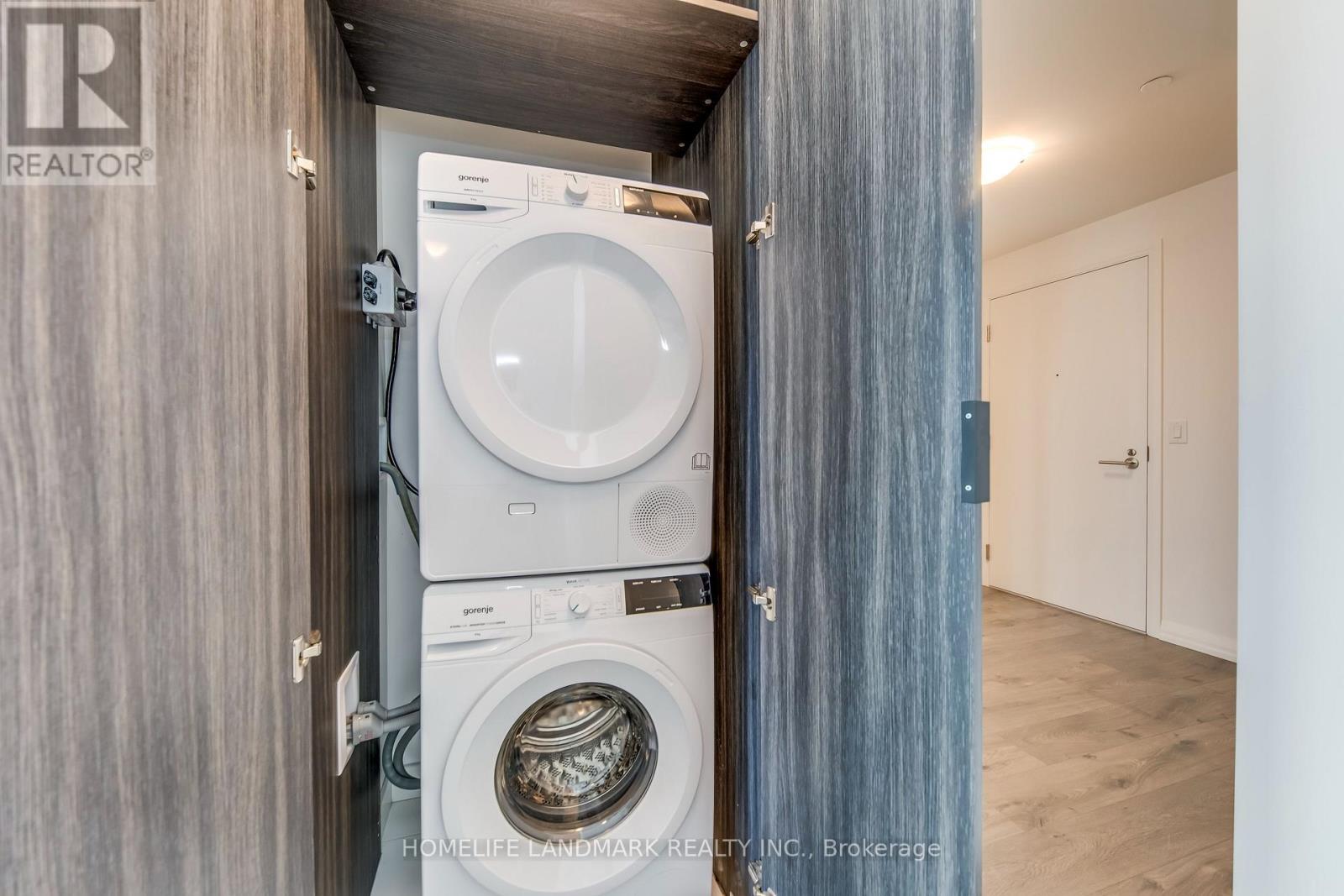 2411 - 8 Widmer Street, Toronto, Ontario  M5V 0W6 - Photo 17 - C13711008