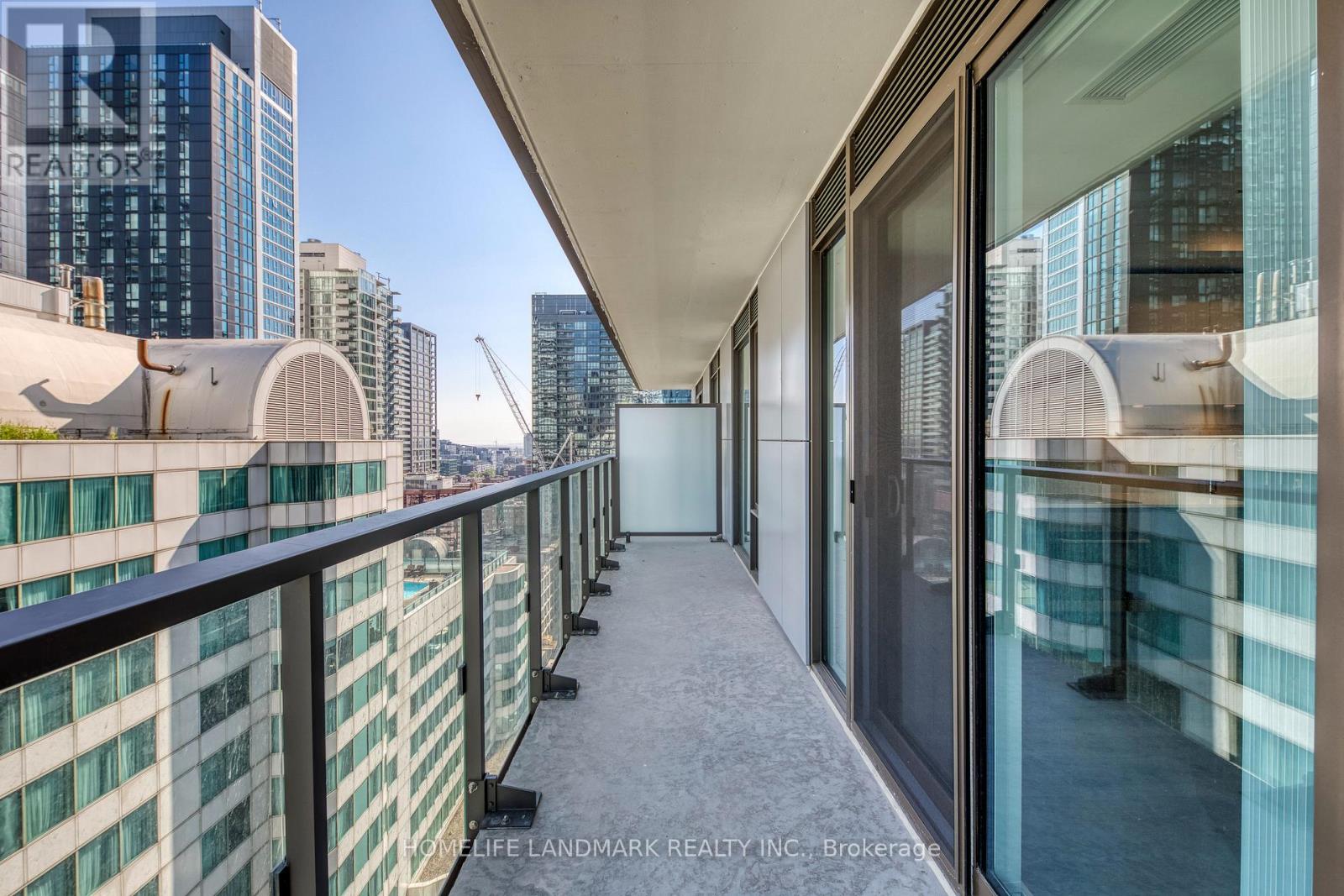 2411 - 8 Widmer Street, Toronto, Ontario  M5V 0W6 - Photo 18 - C13711008