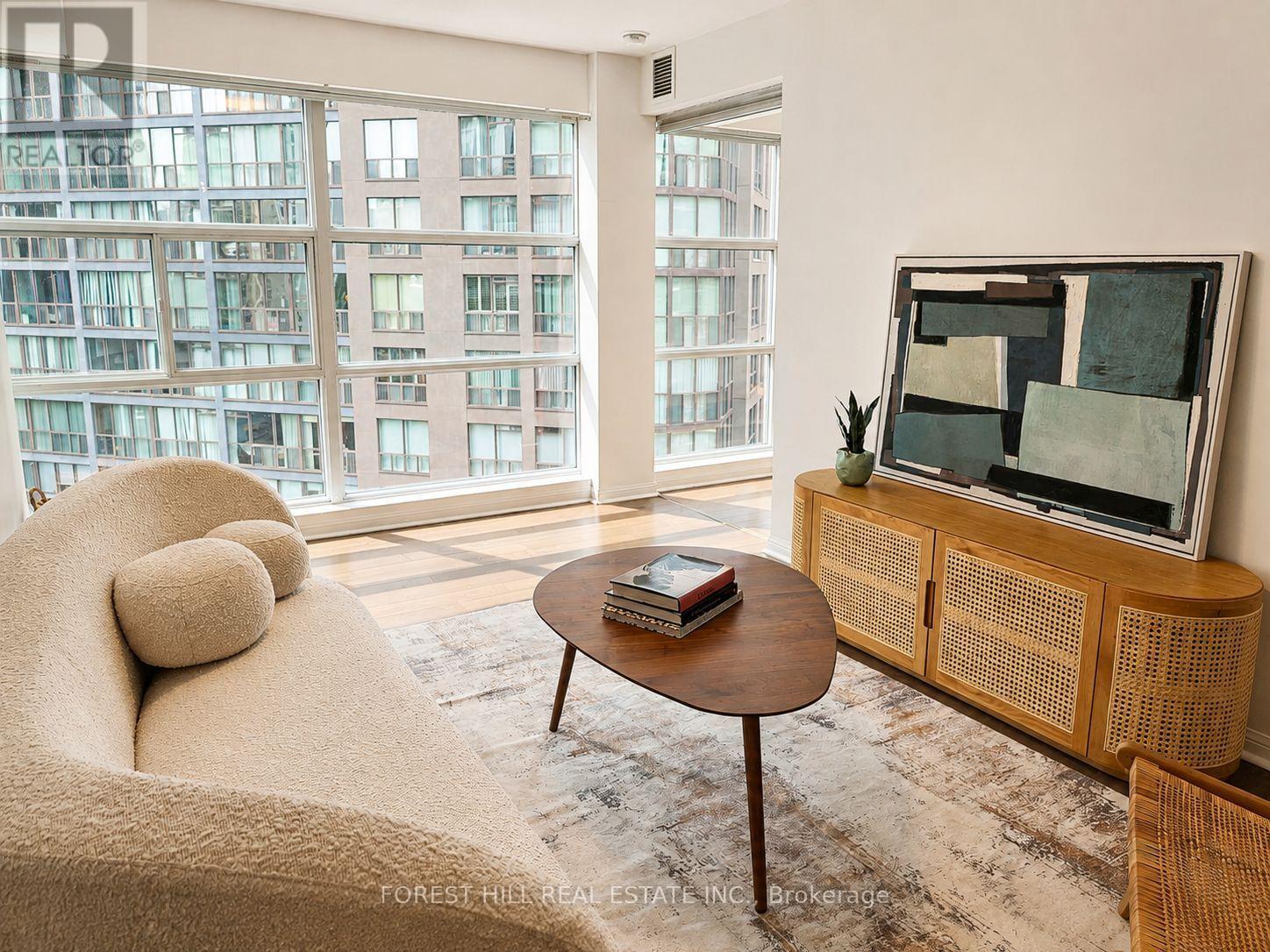 1003 - 11 St Joseph Street, Toronto, Ontario  M4Y 3G4 - Photo 5 - C13711046