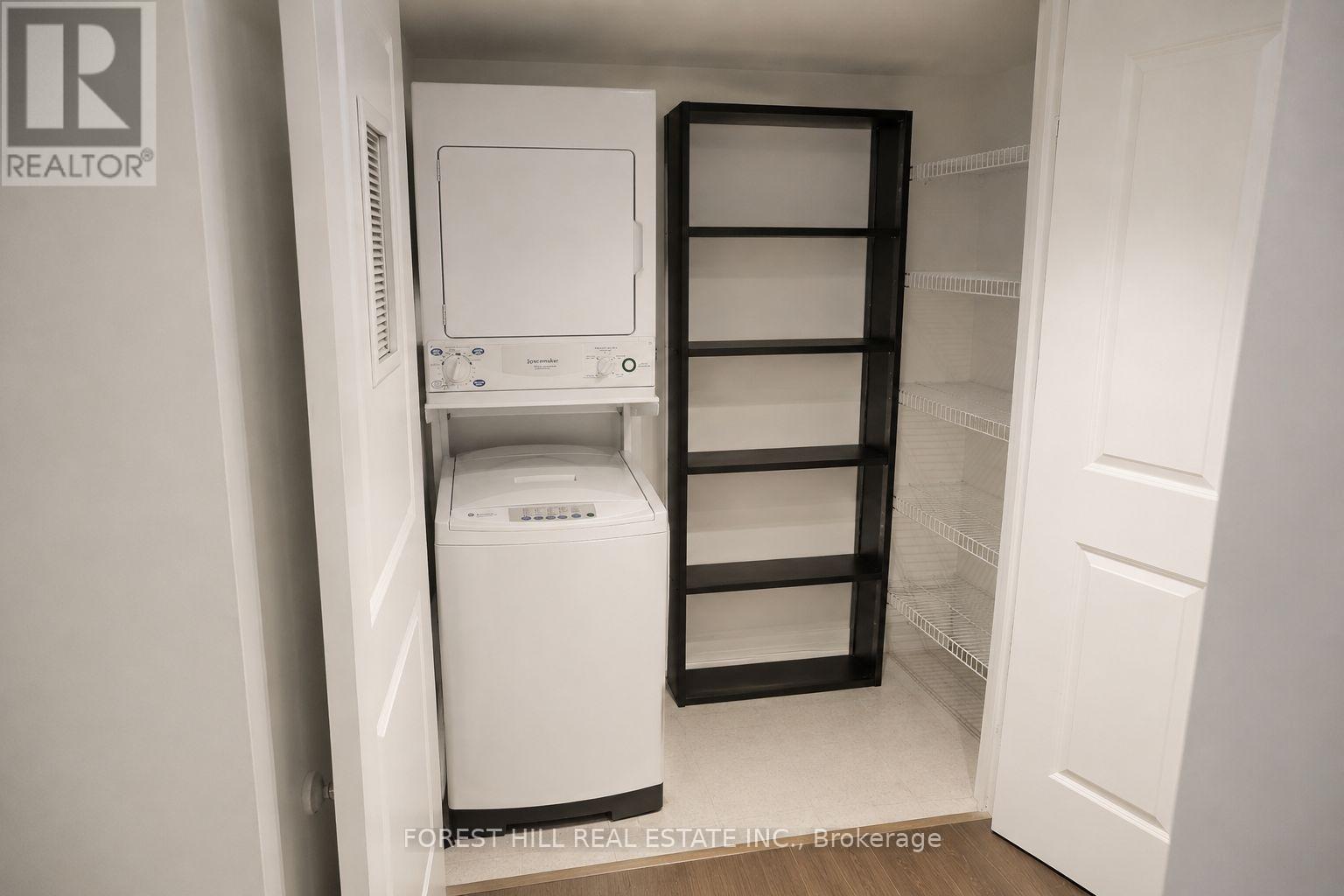 1003 - 11 St Joseph Street, Toronto, Ontario  M4Y 3G4 - Photo 8 - C13711046