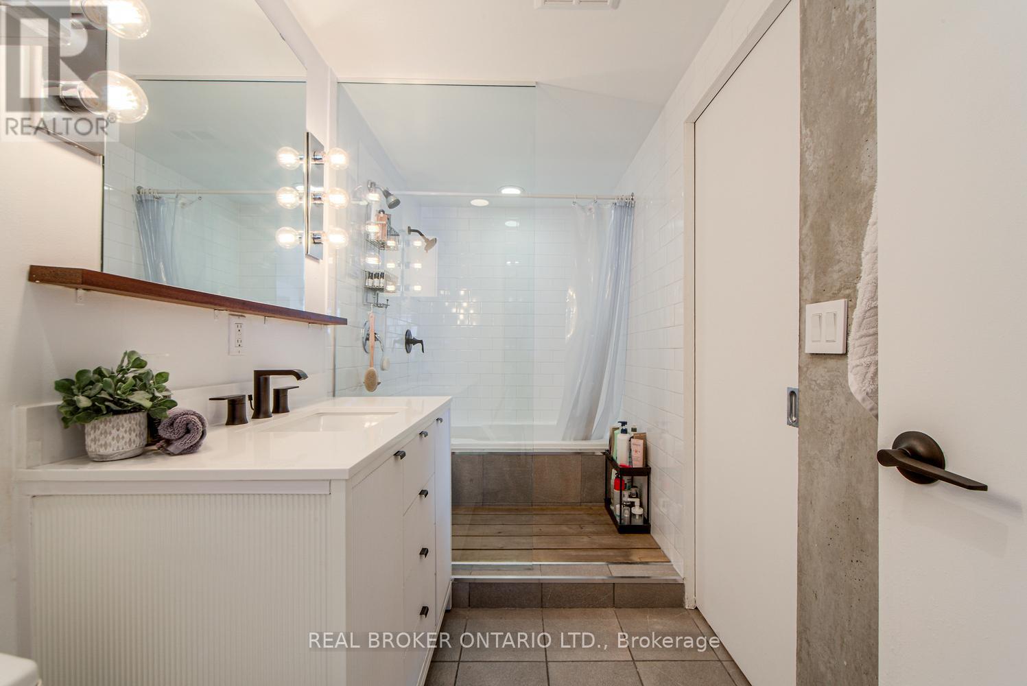 732 - 333 Adelaide Street E, Toronto, Ontario  M5A 1N3 - Photo 22 - C13711090