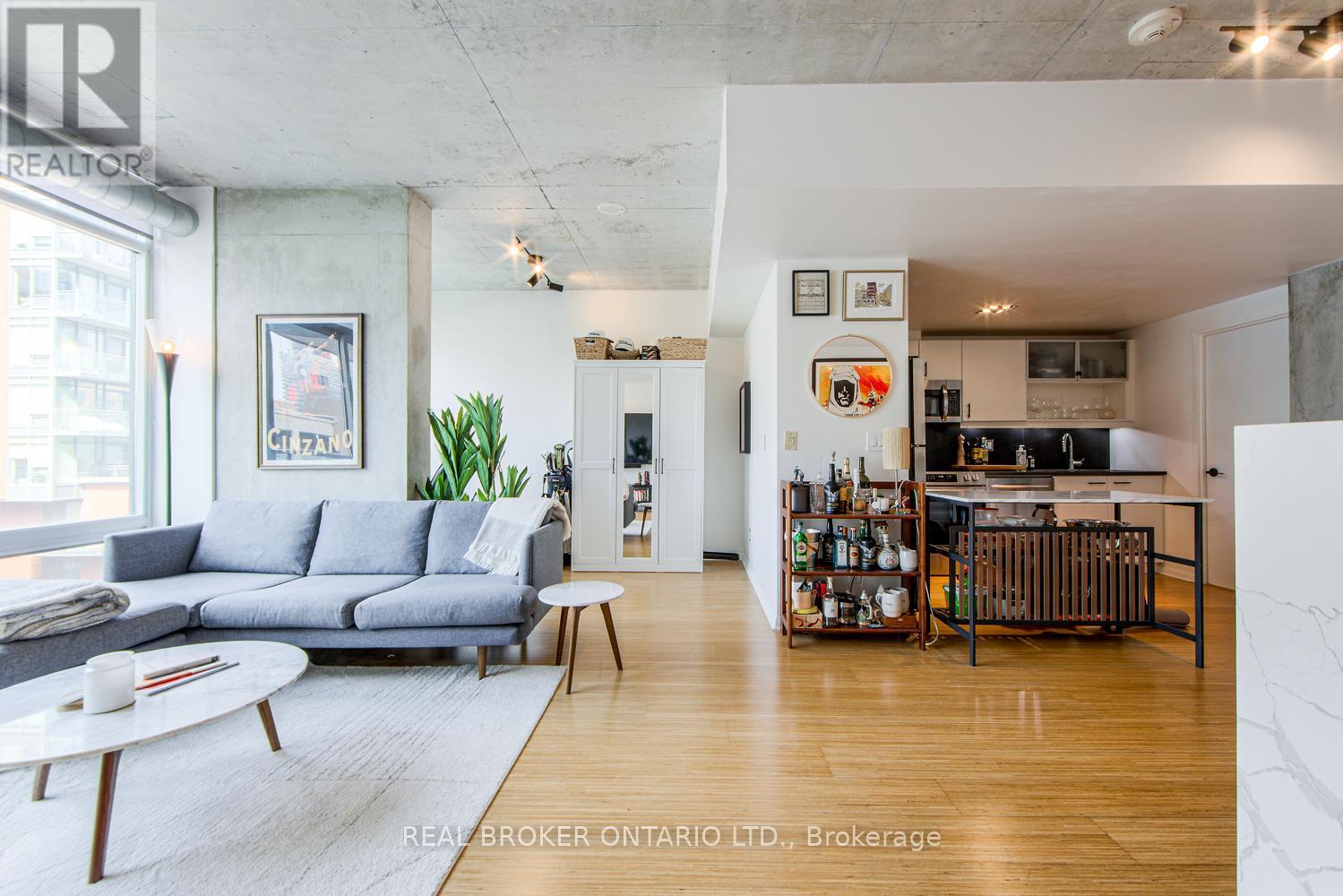 732 - 333 Adelaide Street E, Toronto, Ontario  M5A 1N3 - Photo 3 - C13711090