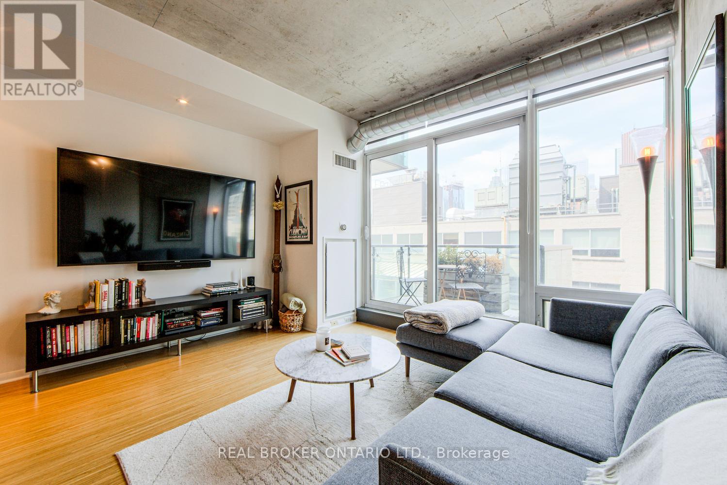 732 - 333 Adelaide Street E, Toronto, Ontario  M5A 1N3 - Photo 8 - C13711090