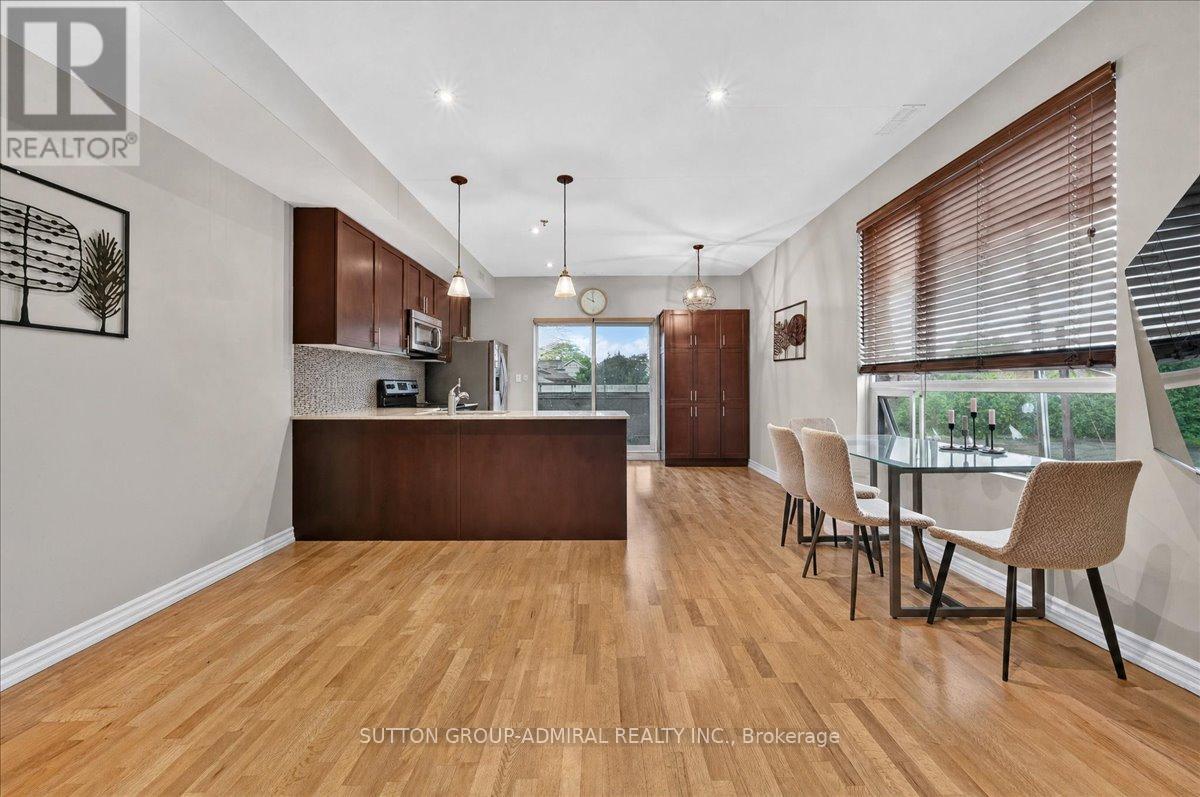 202 - 2 Maxwell Street, Toronto, Ontario  M3H 2S8 - Photo 3 - C13711106