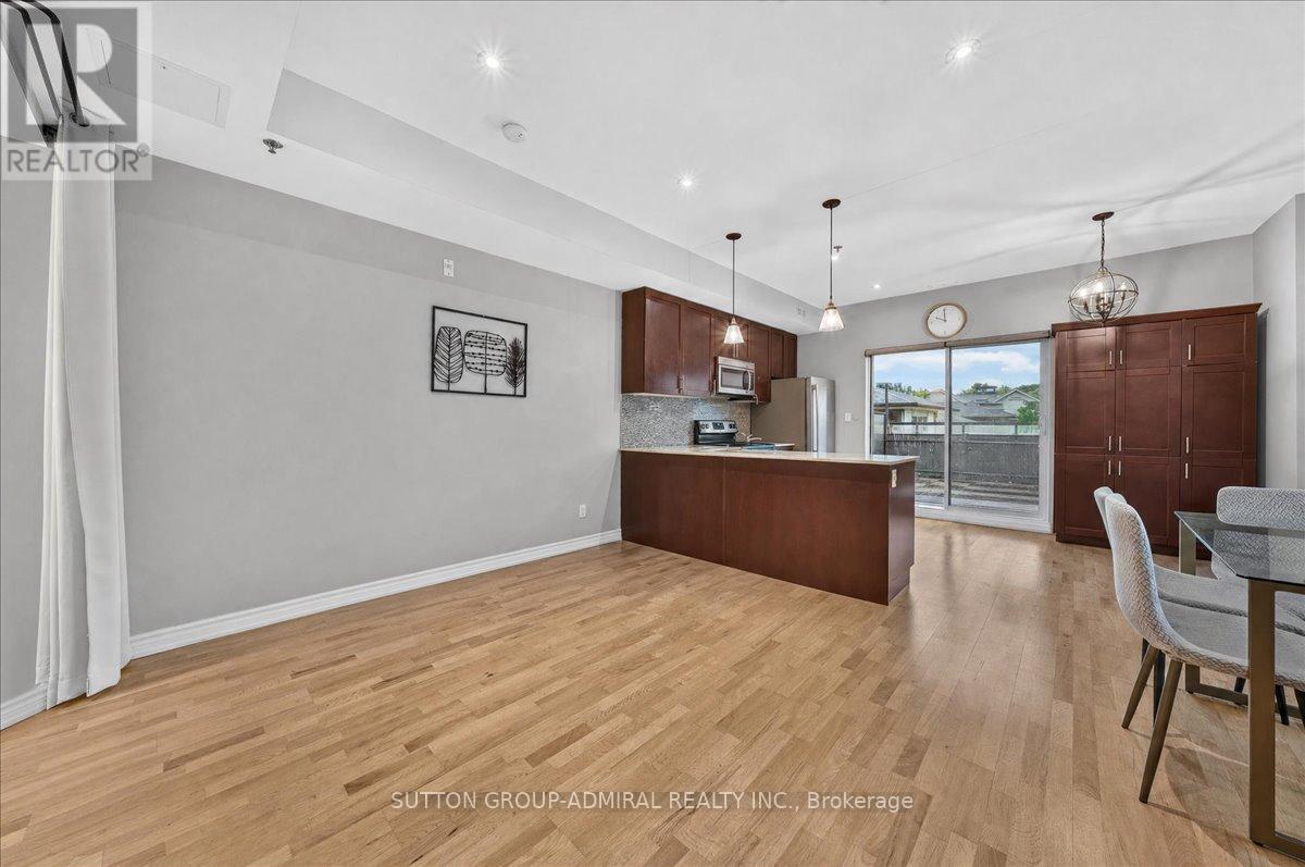202 - 2 Maxwell Street, Toronto, Ontario  M3H 2S8 - Photo 4 - C13711106