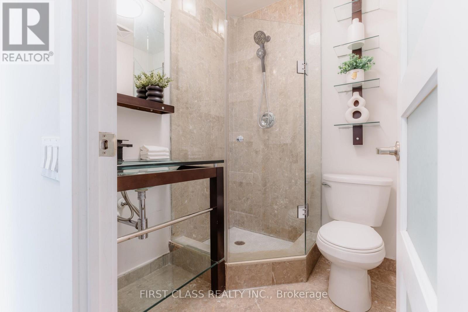 305 - 30 Canterbury Place, Toronto, Ontario  M2N 0B9 - Photo 11 - C13711124