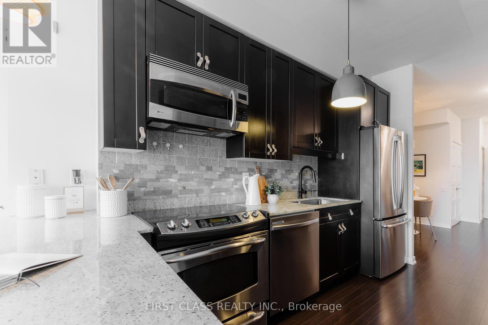 305 - 30 Canterbury Place, Toronto, Ontario  M2N 0B9 - Photo 14 - C13711124