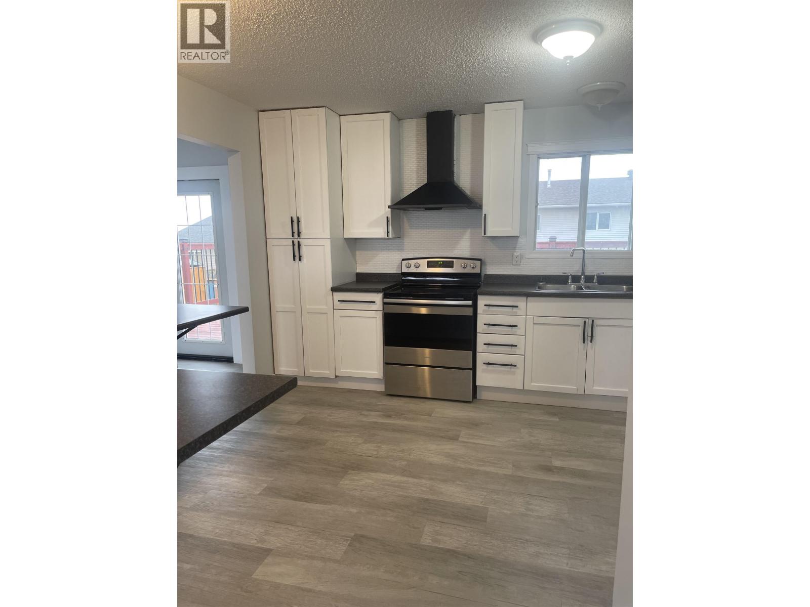 9616 92 Street, Fort St. John, British Columbia  V1J 5C9 - Photo 8 - R3089931