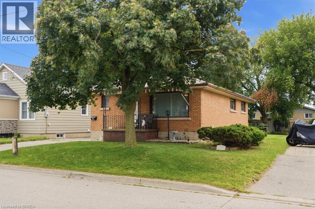 16 Mintern Avenue, Brantford, Ontario  N3S 1K6 - Photo 31 - 40858001