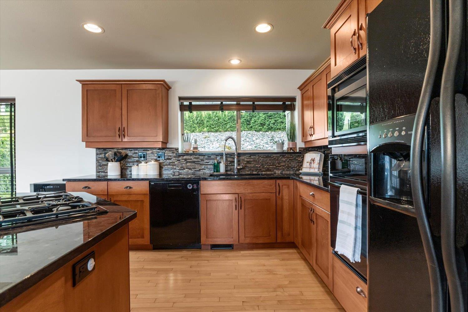 204 51075 Falls Court, Eastern Hillsides, Chilliwack, British Columbia  V4Z 1K7 - Photo 14 - R3144685