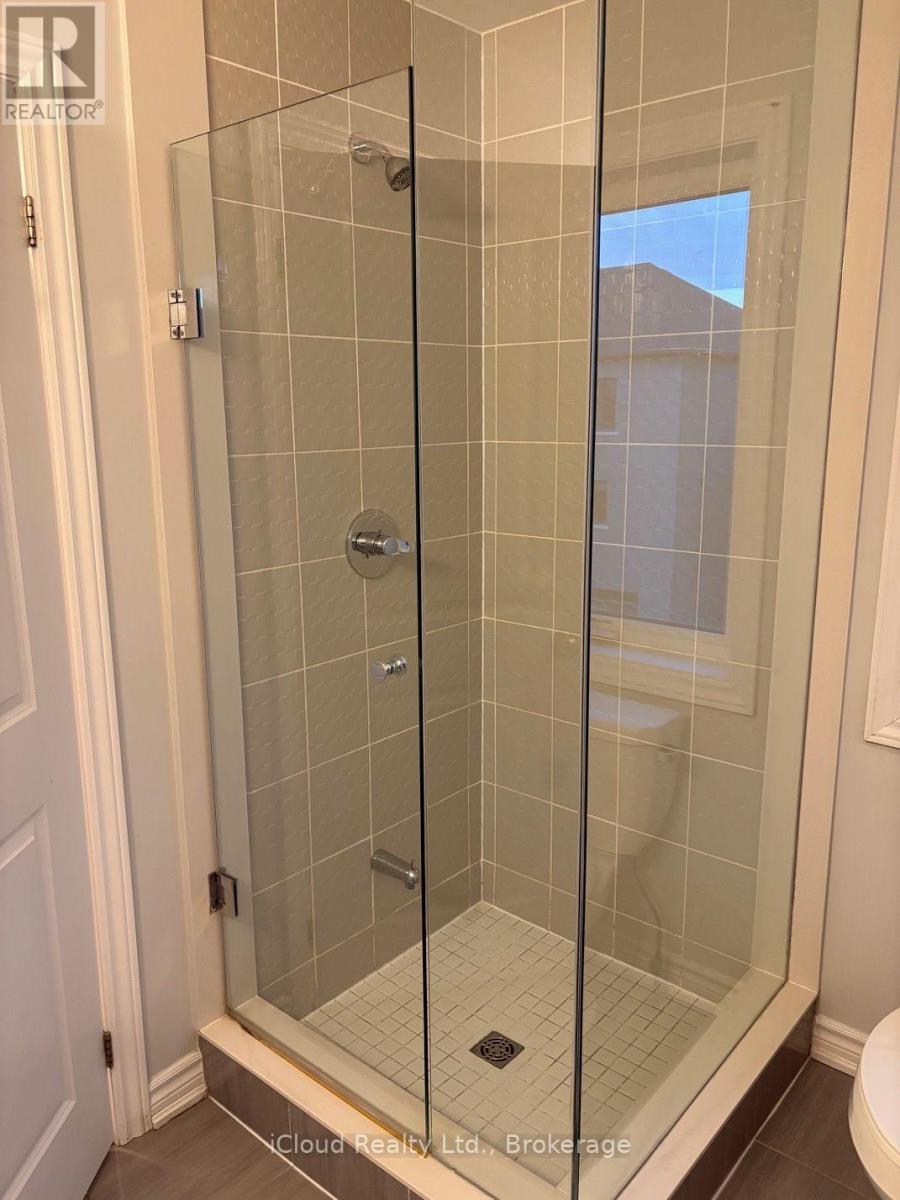 73 Douet Lane, Ajax, Ontario  L1Z 0V4 - Photo 10 - E13711006