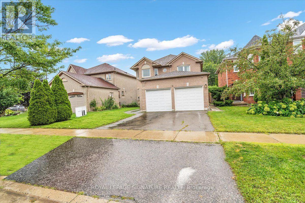 3 GRIFFEN PLACE, Whitby, Ontario