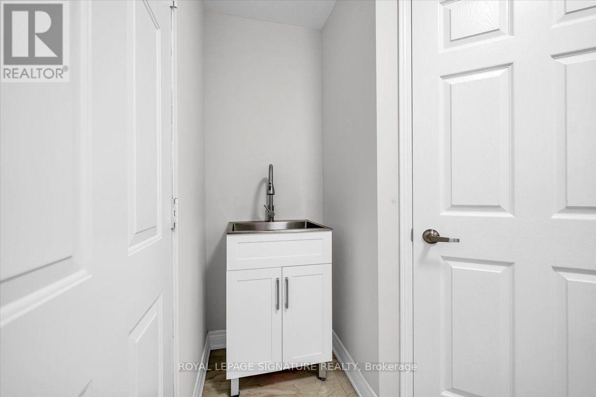 3 Griffen Place, Whitby, Ontario  L1R 2N5 - Photo 20 - E13711064