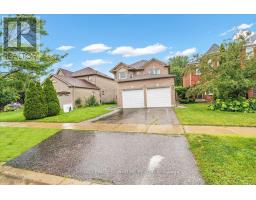 3 GRIFFEN PLACE, Whitby, Ontario