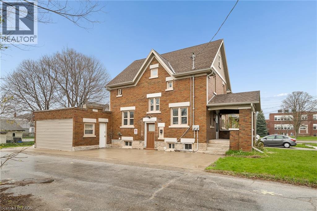 22 Dellroy Avenue, Kitchener, Ontario  N2A 2S1 - Photo 2 - 40825698
