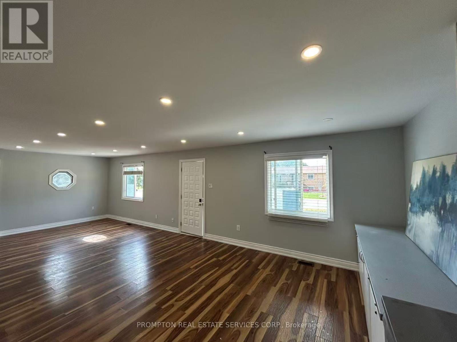 377 Walter Drive, Georgina, Ontario  L4P 3A8 - Photo 13 - N13711122
