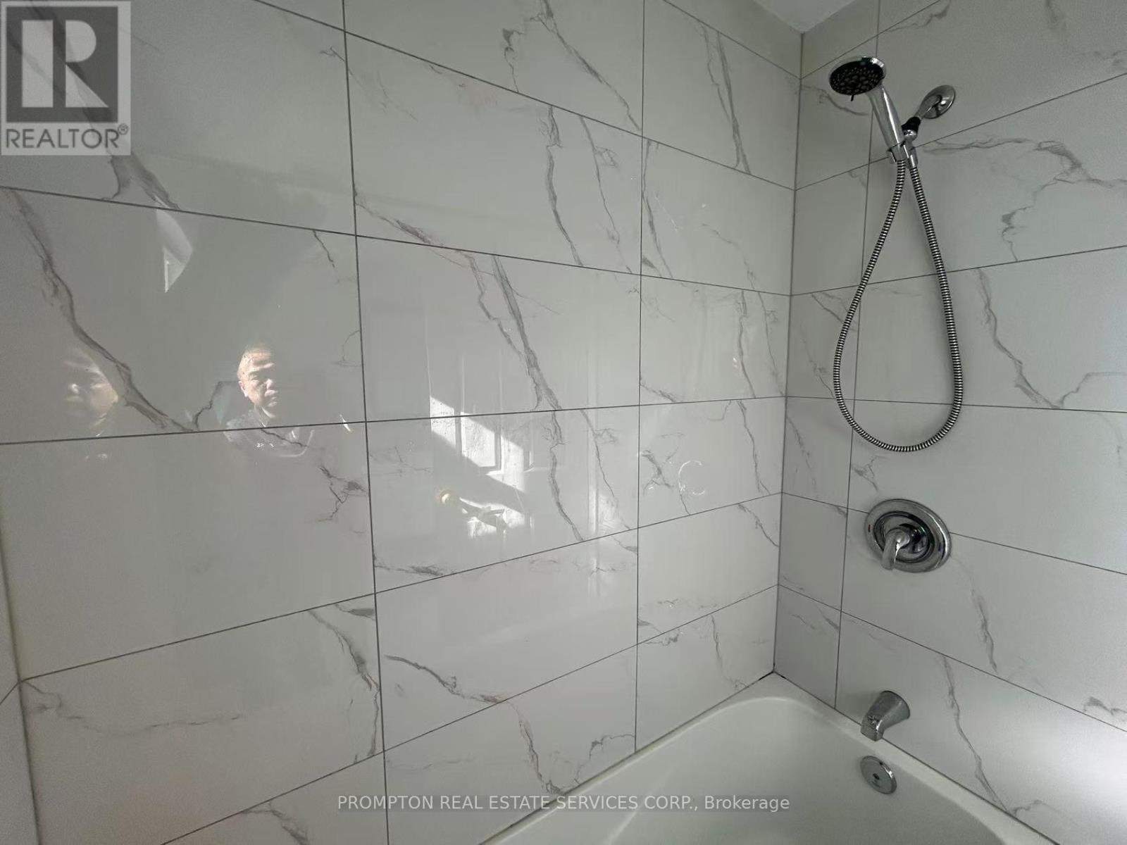 377 Walter Drive, Georgina, Ontario  L4P 3A8 - Photo 18 - N13711122