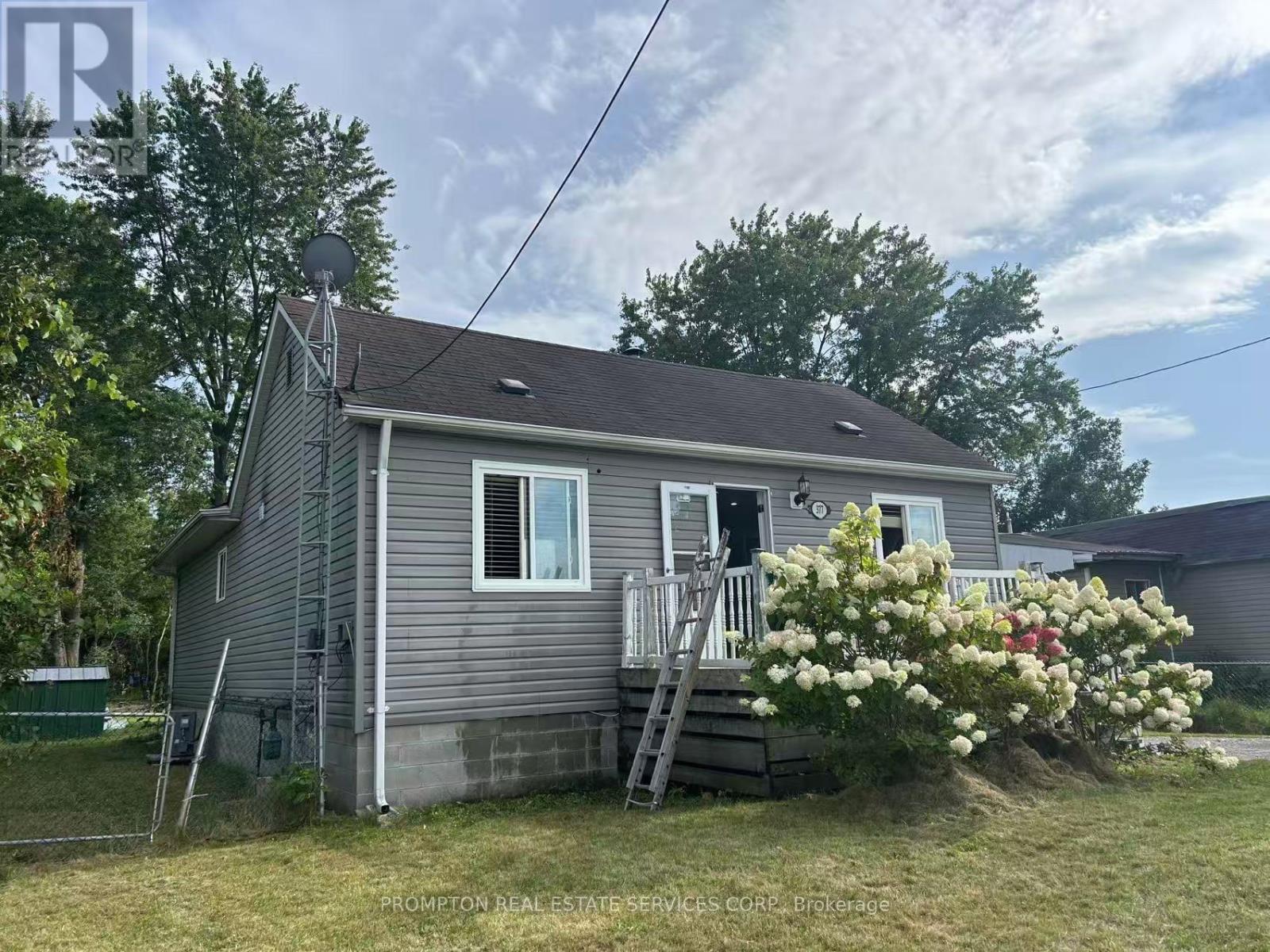 377 Walter Drive, Georgina, Ontario  L4P 3A8 - Photo 2 - N13711122