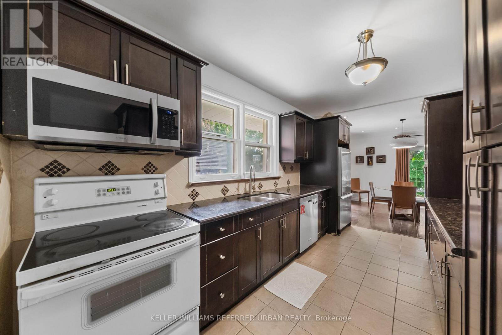 63 Roosevelt Drive, Richmond Hill, Ontario  L4C 6V2 - Photo 12 - N13711158