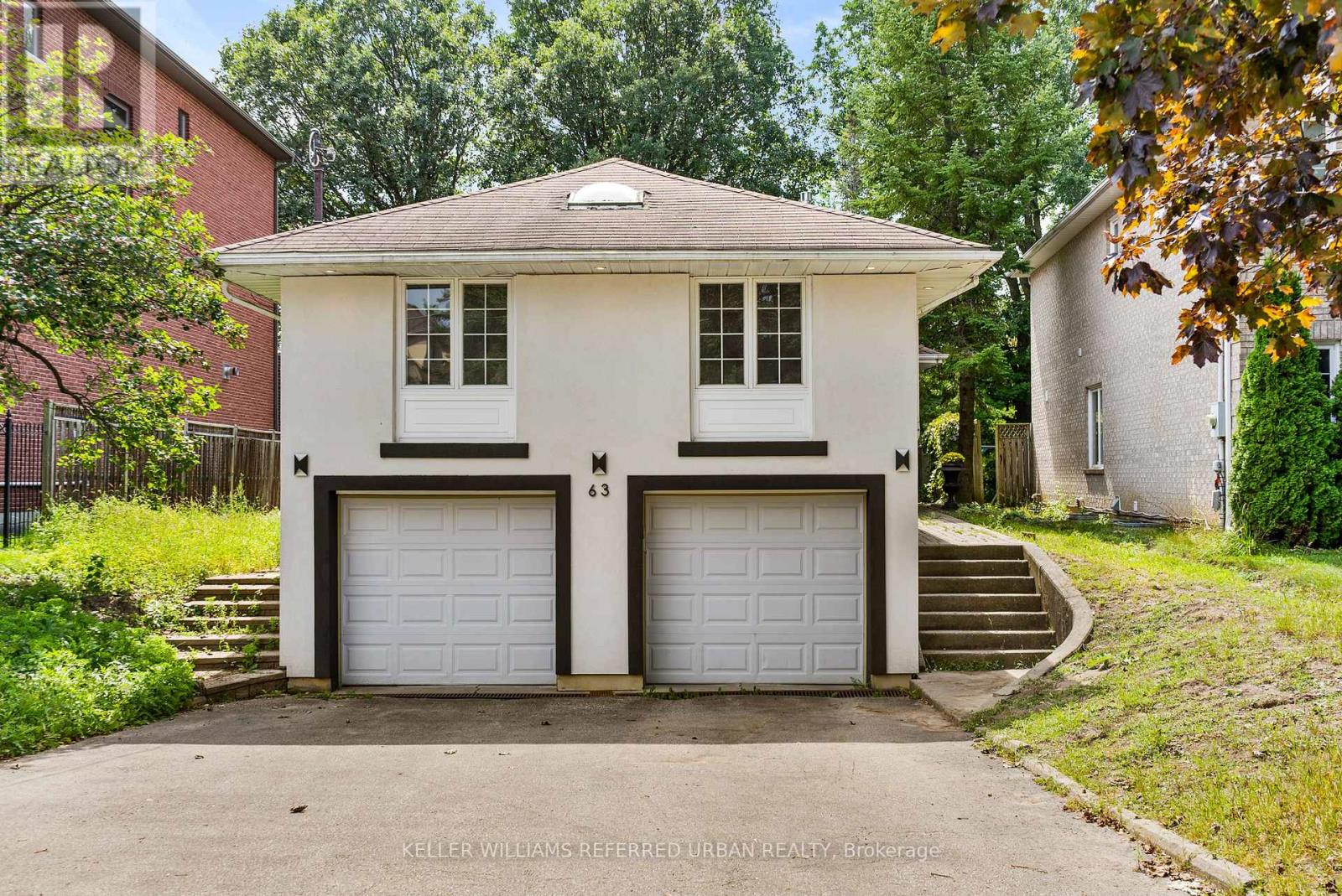 63 Roosevelt Drive, Richmond Hill, Ontario  L4C 6V2 - Photo 2 - N13711158