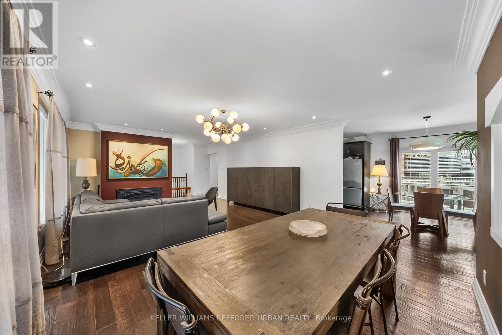 63 Roosevelt Drive, Richmond Hill, Ontario  L4C 6V2 - Photo 5 - N13711158