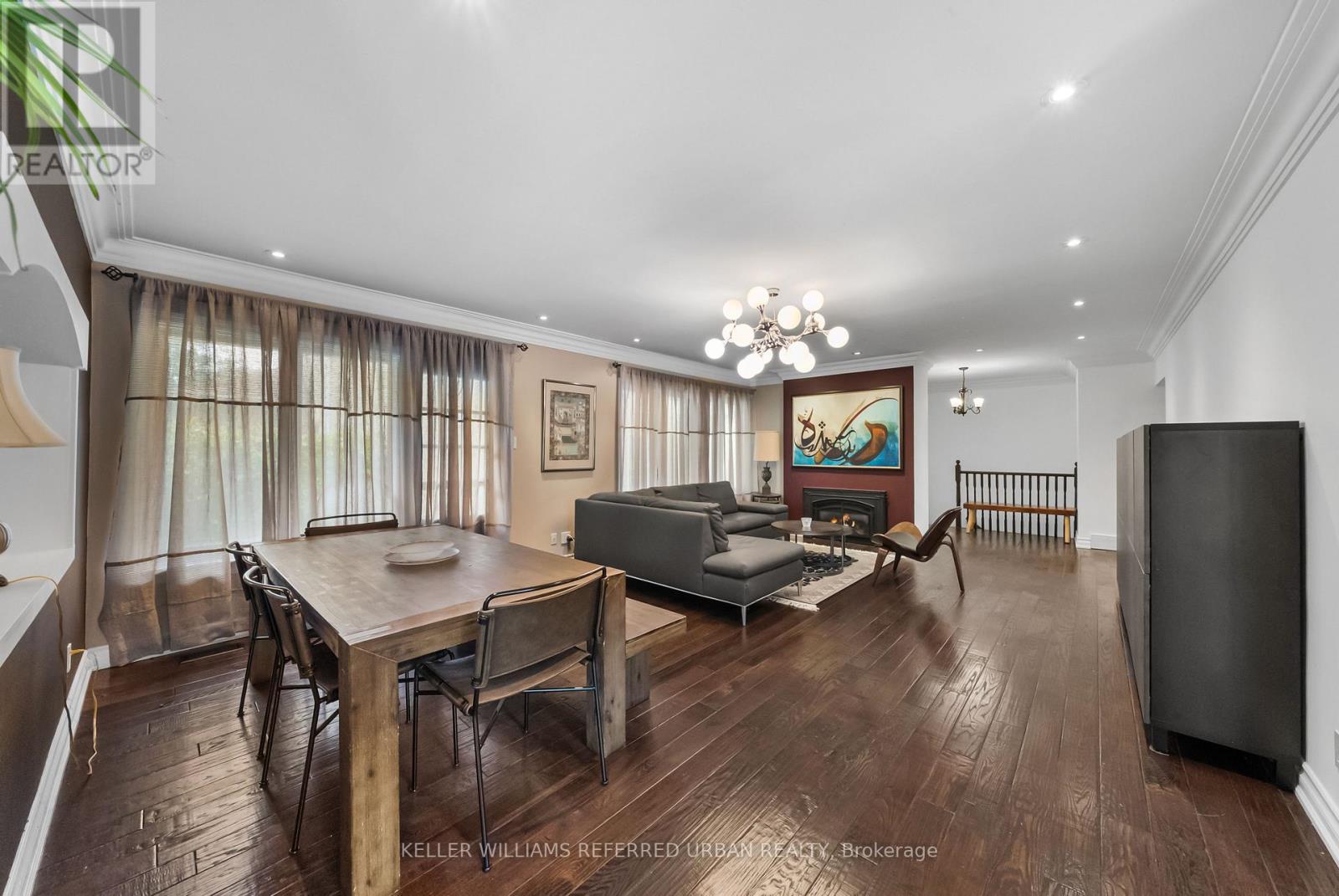 63 Roosevelt Drive, Richmond Hill, Ontario  L4C 6V2 - Photo 6 - N13711158