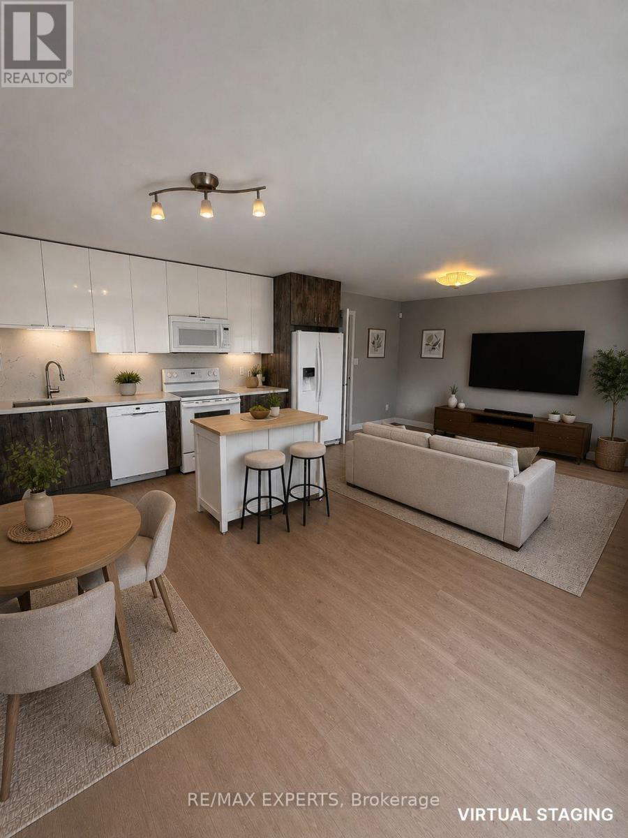 Rear - 15 Gayla Street, Vaughan, Ontario  L4J 6W2 - Photo 3 - N13711162
