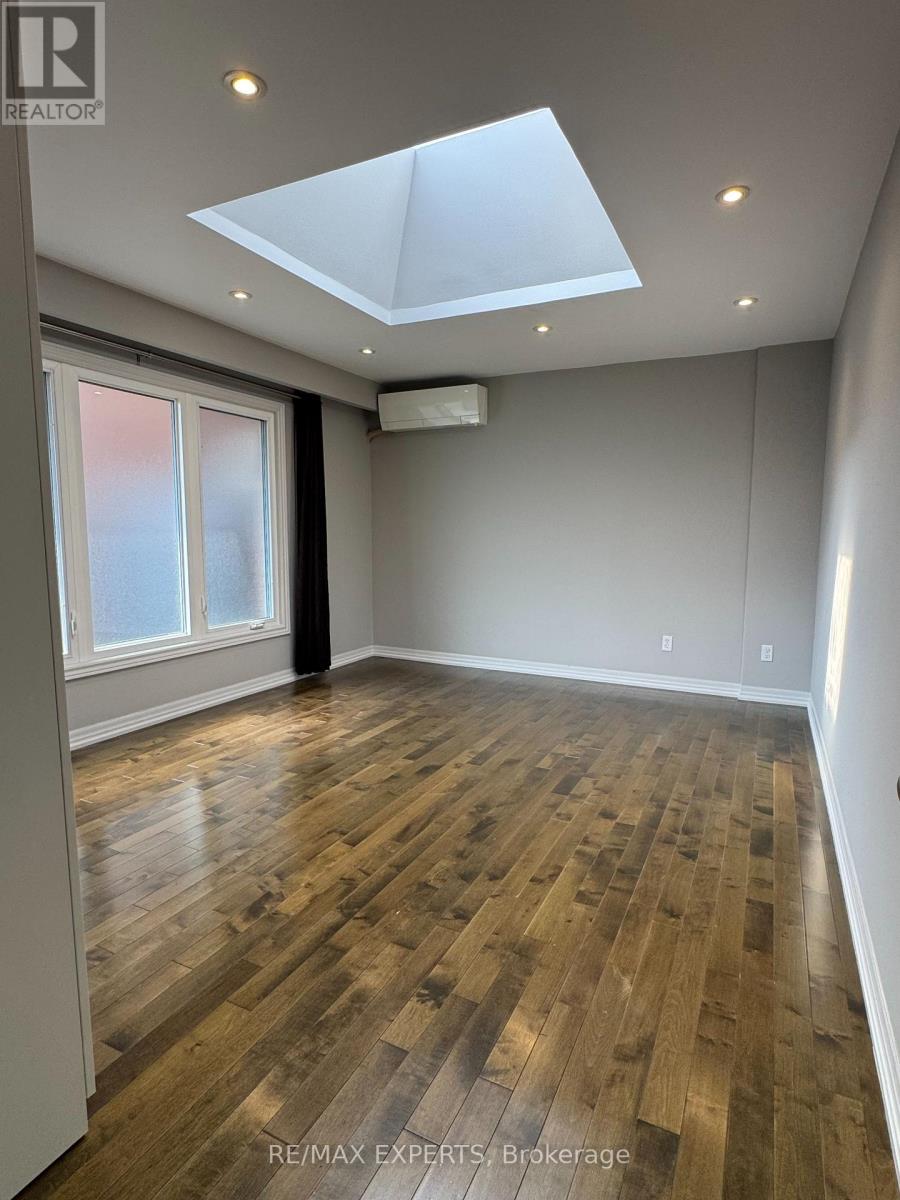 Rear - 15 Gayla Street, Vaughan, Ontario  L4J 6W2 - Photo 8 - N13711162
