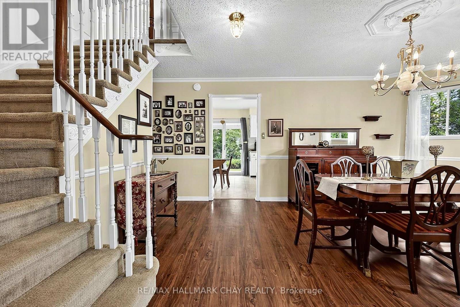 1034 Linden Street, Innisfil, Ontario  L9S 1W4 - Photo 8 - N13711180