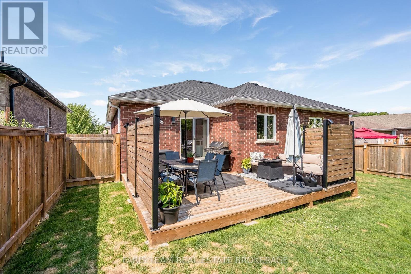 17 Hunter Avenue, Tay, Ontario  L0K 2A0 - Photo 34 - S13711110